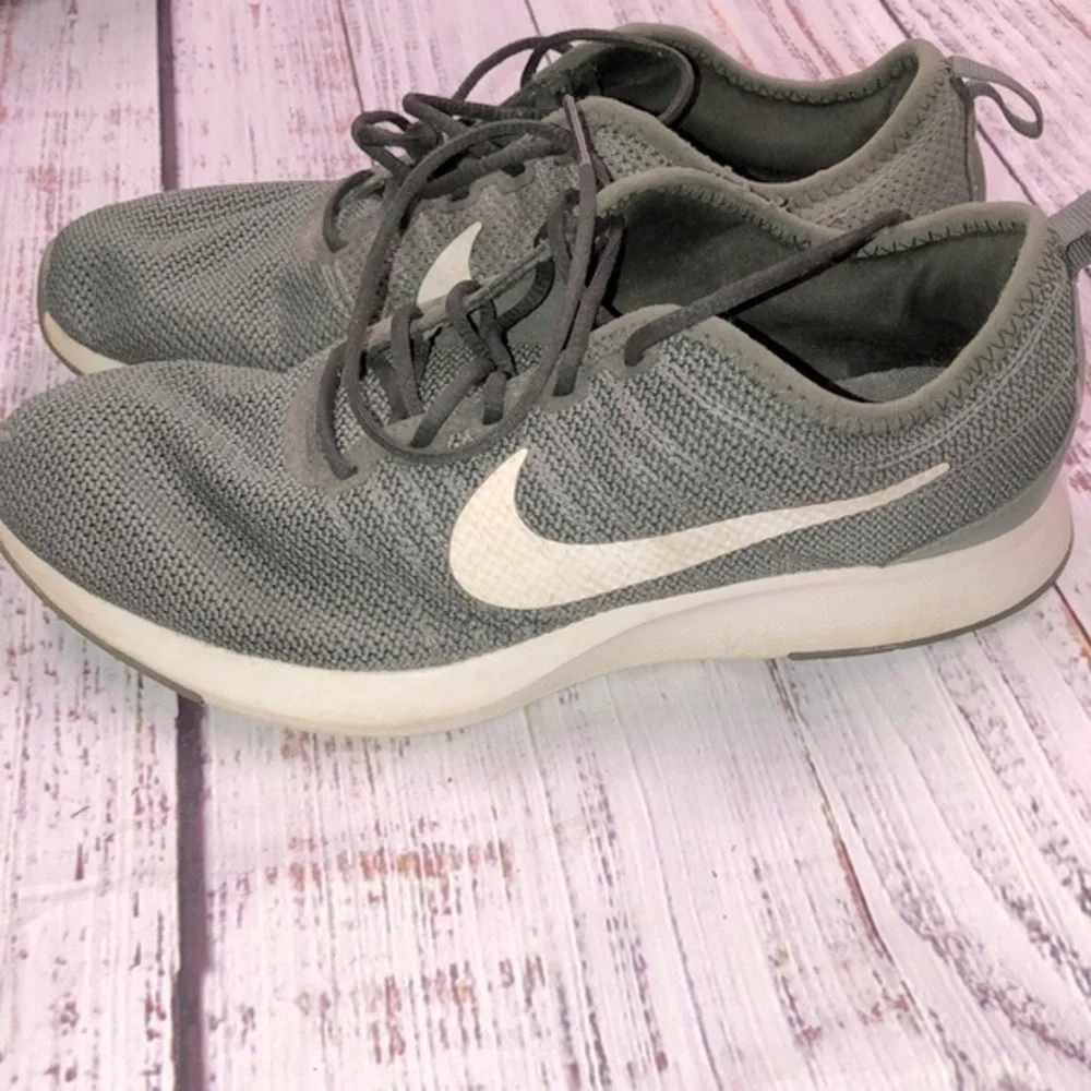 Nike dualtone racer sneakers size 7Y